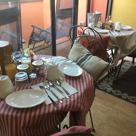 Via Roma 41 Couette-café *