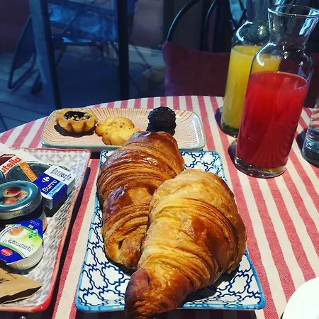 Alojamento de Acomodação e Pequeno-almoço Via Roma 41 3*