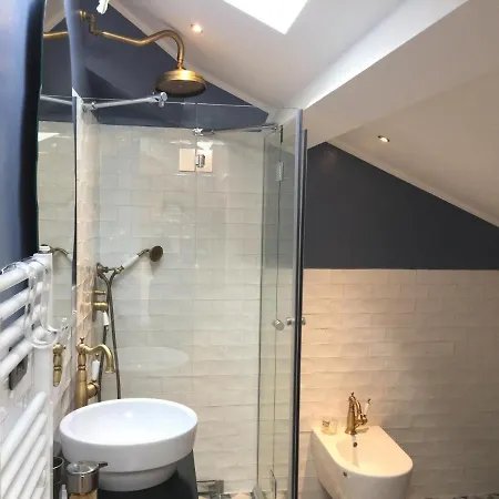 Via Roma 41 Frühstückspension